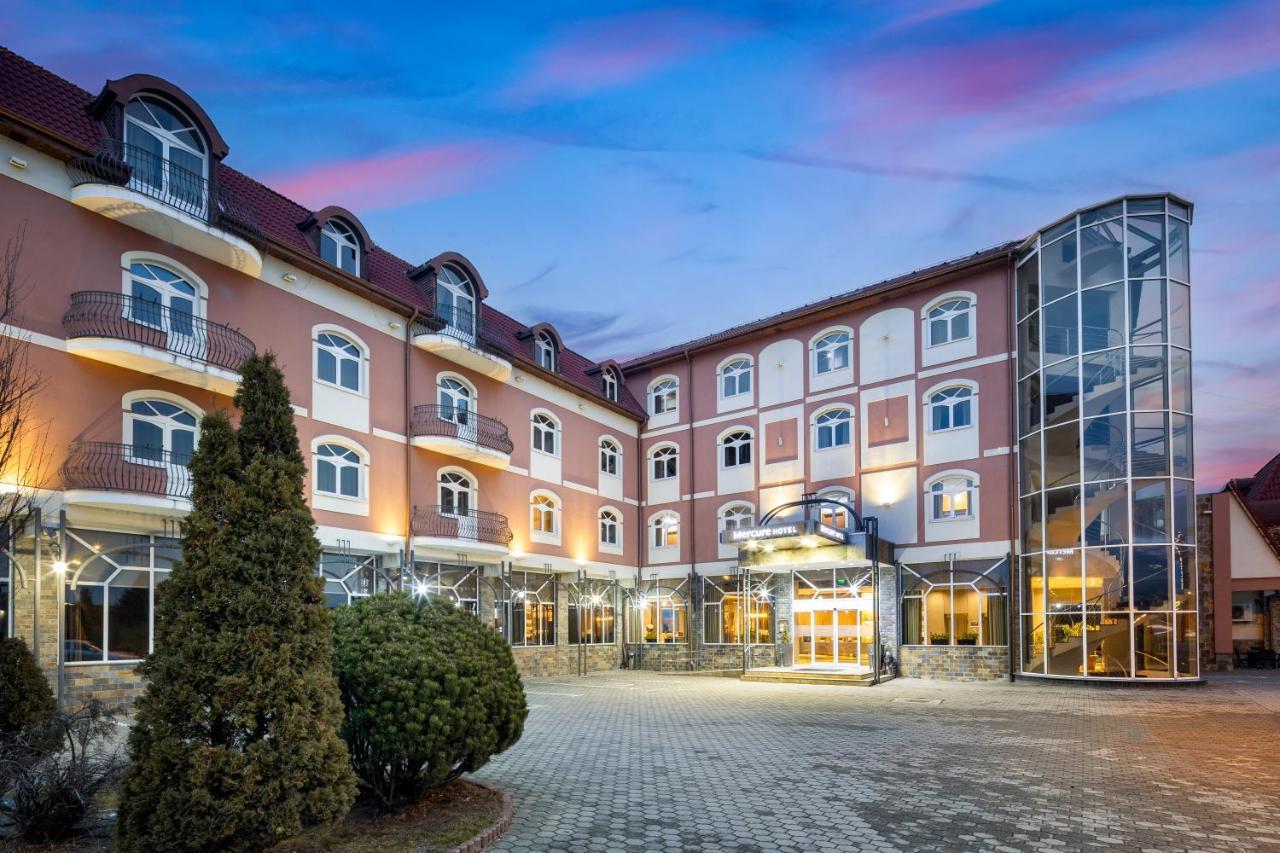 Mercure Sibiu Airport Exterior photo