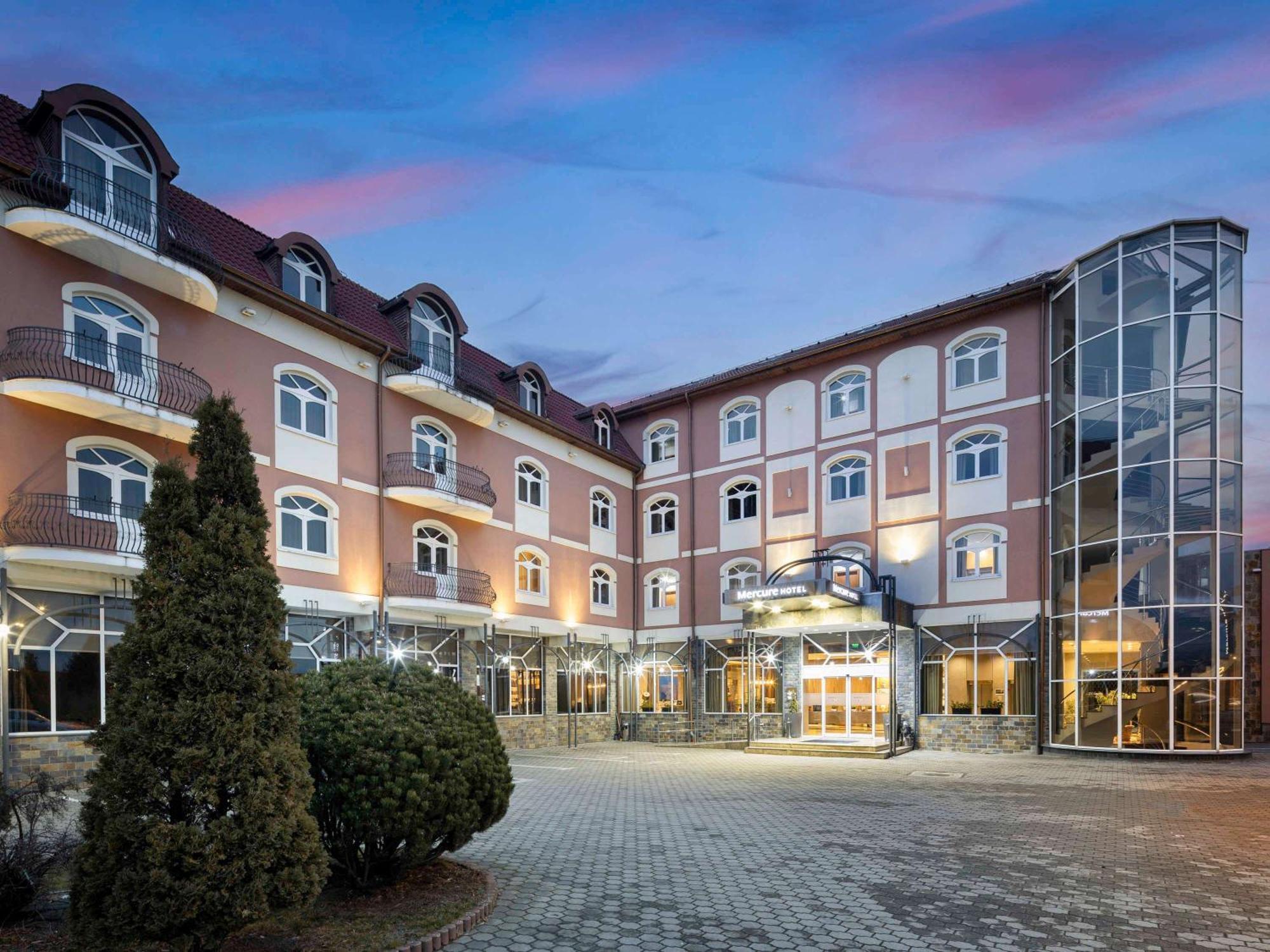 Mercure Sibiu Airport Exterior photo